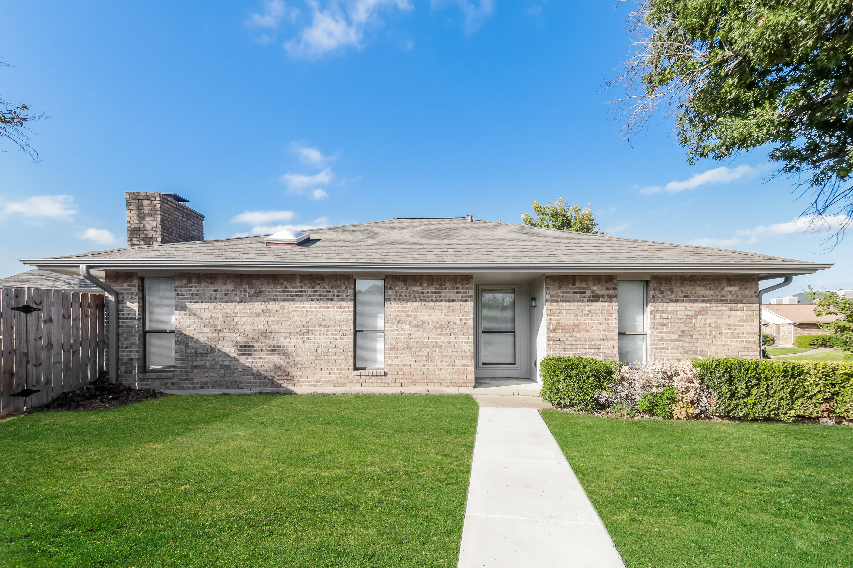 2605 Silverthorne Dr Dallas, TX 75287